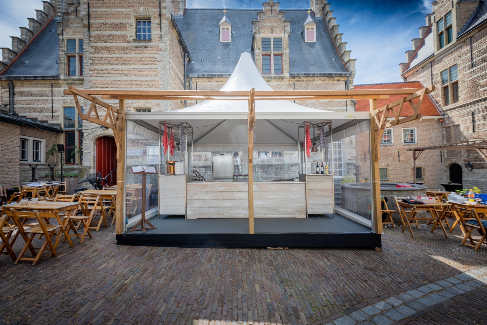 Bar RVS met 2 zuilen